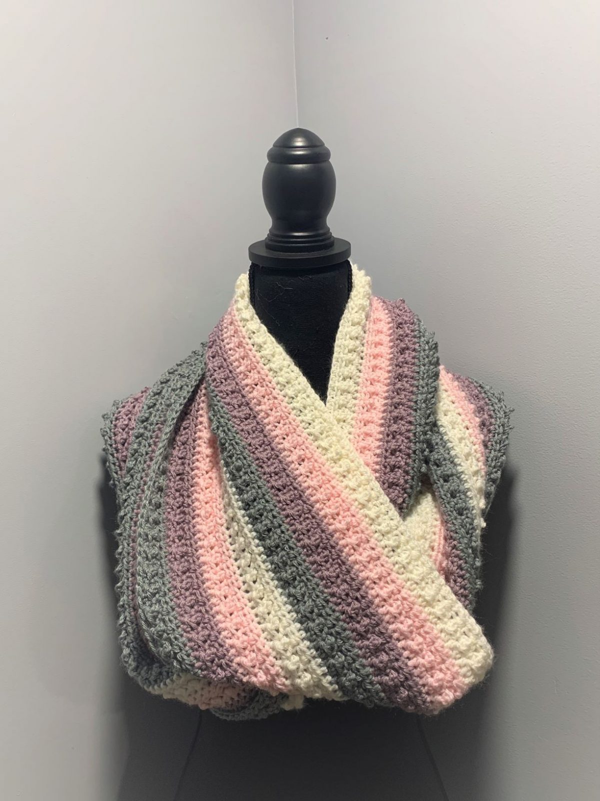 Pearl Infinity Cowl